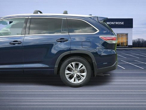 Used 2015 Toyota Highlander XLE AWD/4WD image 8