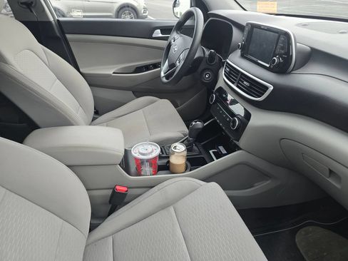 Used 2020 Hyundai Tucson SE w/ Cargo Package FWD image 13