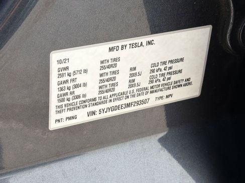 Used 2021 Tesla Model Y Long Range AWD/4WD image 16