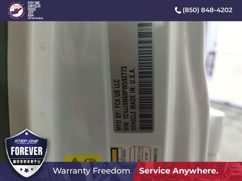 Used 2023 Jeep Wrangler Unlimited w/ Cold Weather Group AWD/4WD image 37