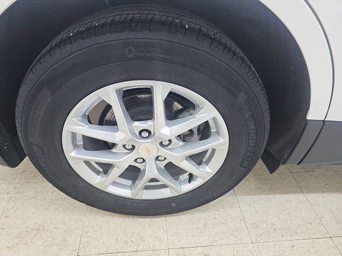 Used 2024 Chevrolet Equinox LT w/ LPO, Floor Liner Package image 21