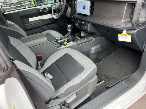 New 2026 Ford Bronco 2-Door w/ Sasquatch Package AWD/4WD image 17