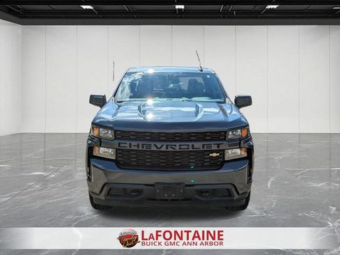Used 2020 Chevrolet Silverado 1500 Custom w/ Custom Value Package image 8
