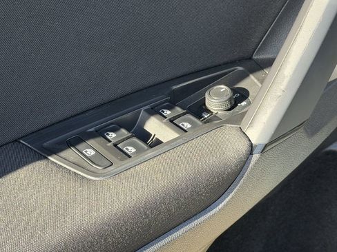 Used 2019 Volkswagen Tiguan S w/ Driver Assistance Package image 16