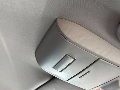 Used 2015 RAM C/V Tradesman FWD image 11