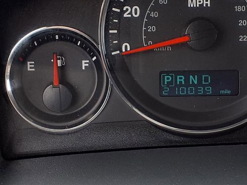 Used 2006 Jeep Grand Cherokee Laredo AWD/4WD image 19