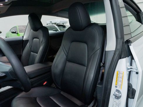 Used 2023 Tesla Model 3 Standard Range RWD image 16