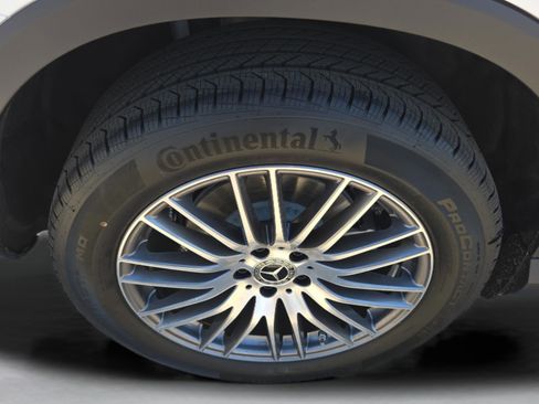 New 2026 Mercedes-Benz GLC 300 image 29