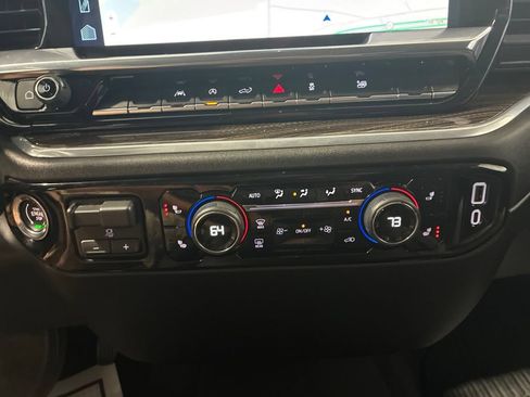 Used 2026 Chevrolet Silverado 1500 LT AWD/4WD image 33
