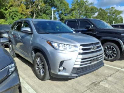 Certified 2017 Toyota Highlander XLE