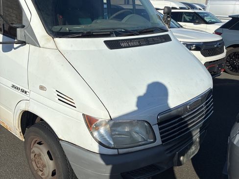Used 2006 Dodge Sprinter 2500 image 4