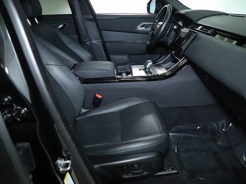 Certified 2025 Land Rover Range Rover Velar Dynamic SE image 29