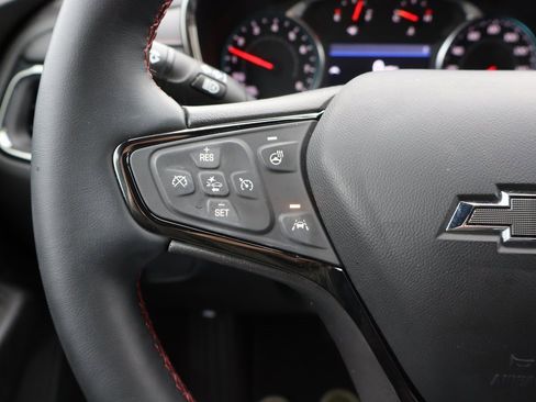 Used 2023 Chevrolet Equinox RS w/ RS Leather Package image 7