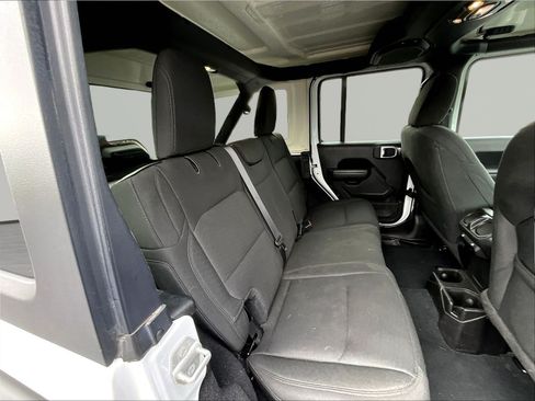 Used 2022 Jeep Wrangler Unlimited Sport AWD/4WD image 25