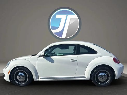 Used 2012 Volkswagen Beetle 2.5 FWD image 7