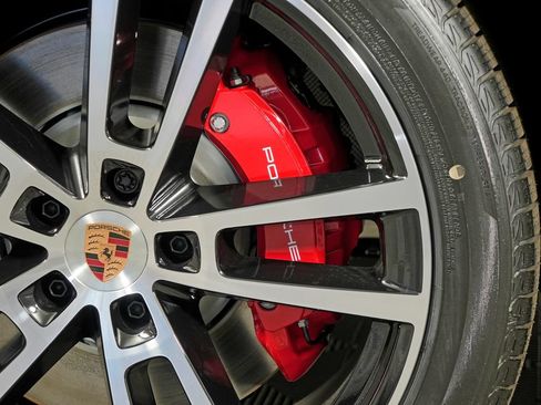 New 2026 Porsche Cayenne S AWD/4WD image 13