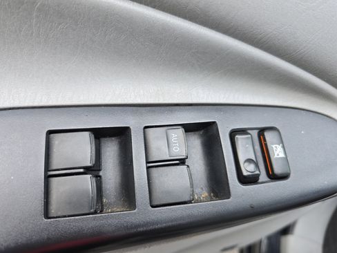 Used 2013 Toyota Tacoma PreRunner w/ Limited Pkg image 25