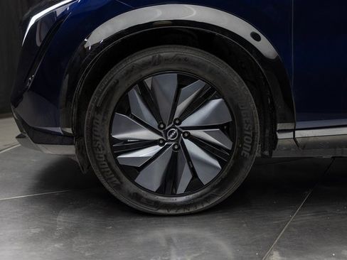 Used 2023 Nissan Ariya AWD image 7