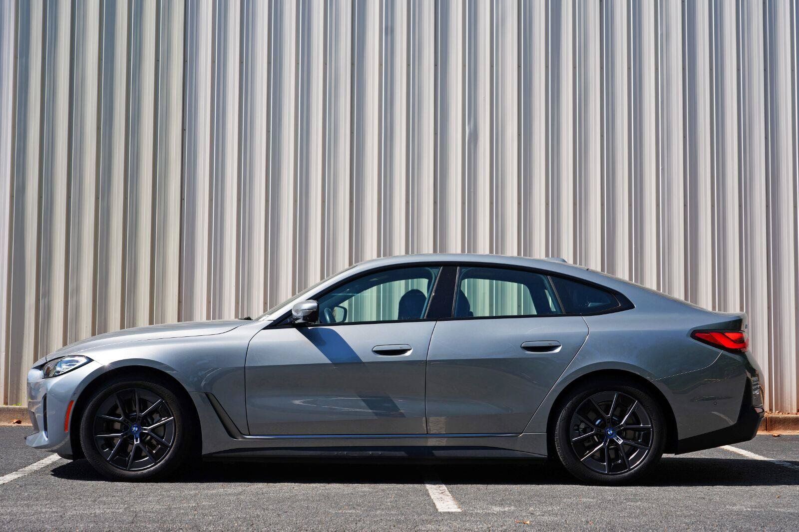 Used 2023 BMW i4 eDrive40 w/ Premium Package RWD image 9