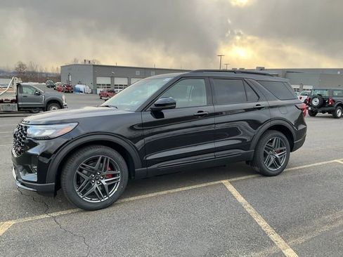 New 2026 Ford Explorer ST w/ Sun And Sound Package image 30