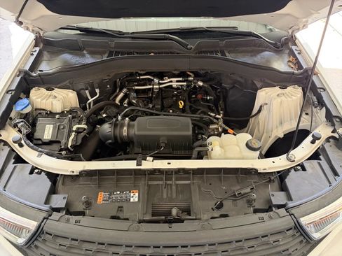 Used 2021 Ford Explorer 2WD image 22