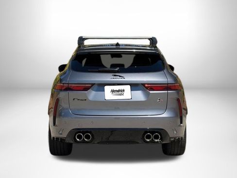 Used 2023 Jaguar F-PACE SVR AWD/4WD image 5