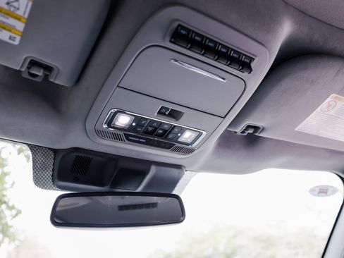 Used 2024 Ford F250 Limited image 21