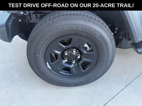 New 2026 Jeep Gladiator Sport image 34