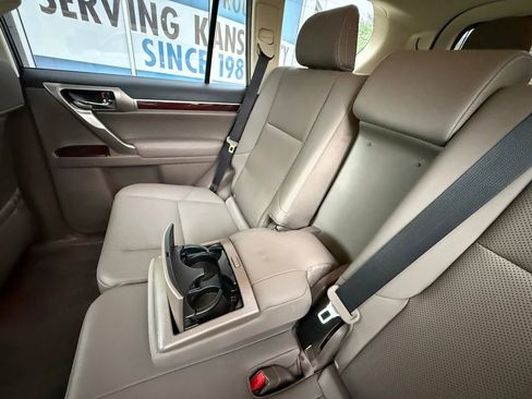Used 2019 Lexus GX 460 Premium AWD/4WD image 20