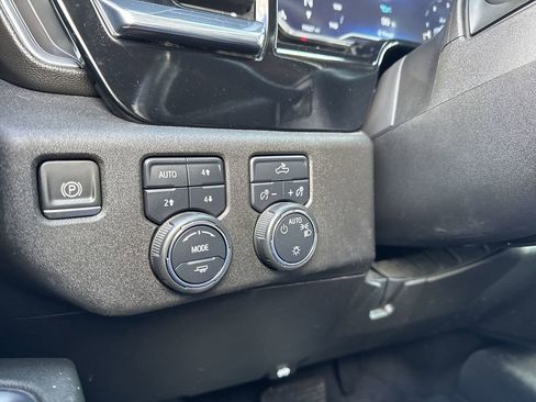 Certified 2024 Chevrolet Silverado 1500 LT image 11