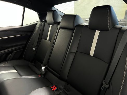 Used 2025 Toyota Camry Hybrid FWD image 21