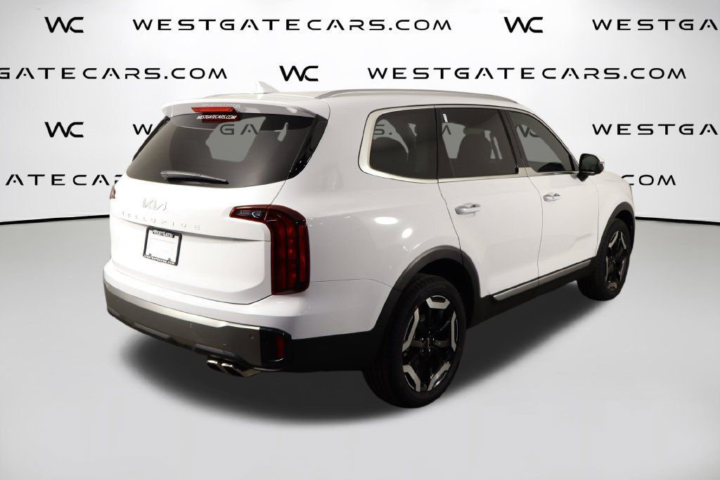 Used 2025 Kia Telluride S FWD image 49