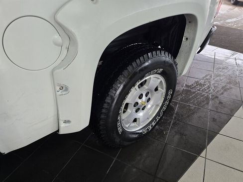Used 2011 Chevrolet Silverado 1500 LTZ w/ Max Trailering Pack AWD/4WD image 26