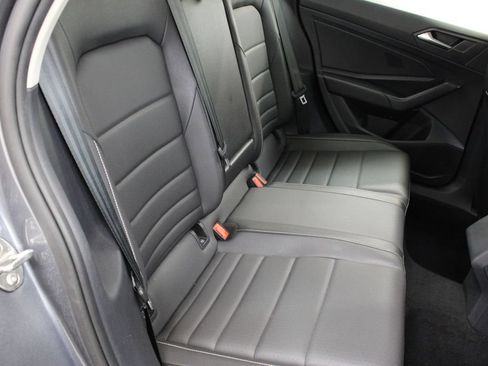 Used 2024 Volkswagen Jetta SE FWD image 18