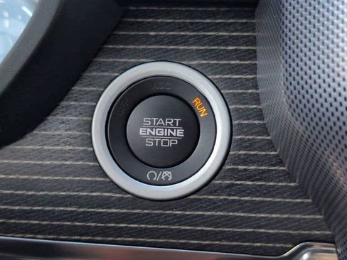 Used 2020 RAM 1500 Limited image 35