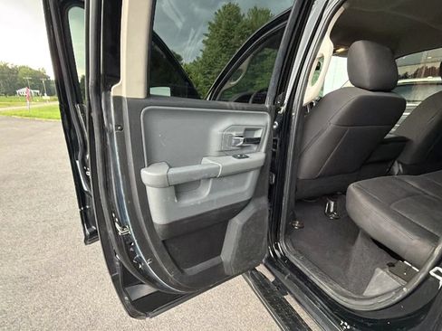 Used 2019 RAM 1500 Warlock AWD/4WD image 33