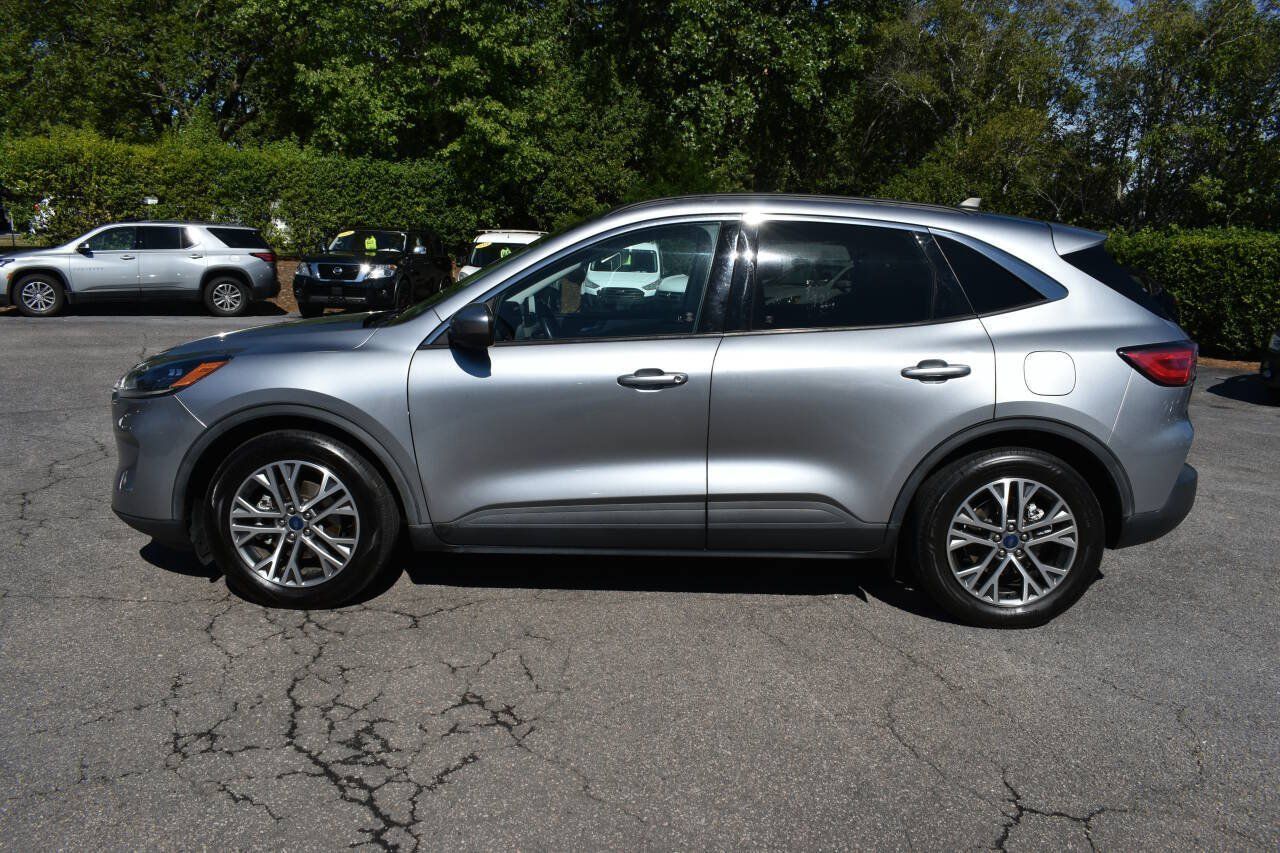 Used 2021 Ford Escape SEL w/ Technology Package FWD image 3