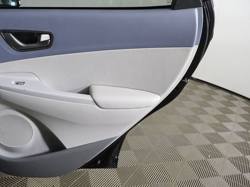 Certified 2021 Hyundai Kona Limited FWD image 22