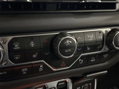 New 2025 Jeep Wrangler Unlimited Rubicon 392 image 14