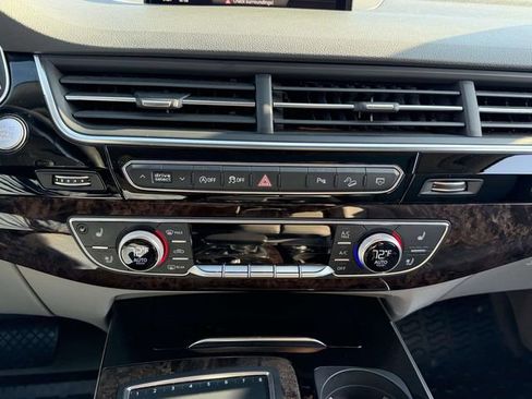 Used 2018 Audi Q7 3.0T Prestige image 27