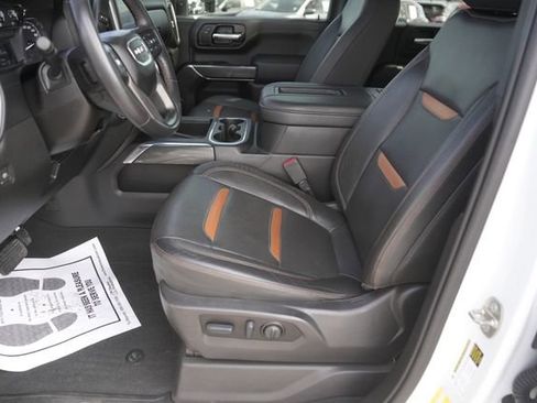 Used 2022 GMC Sierra 3500 AT4 image 9