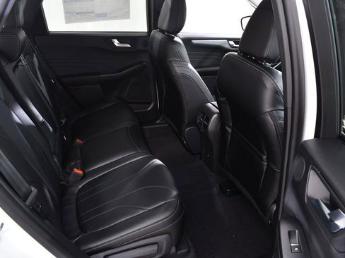 New 2026 Ford Escape SE w/ PHEV Premium Package image 19