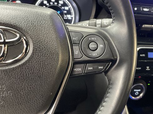 Used 2024 Toyota Venza Nightshade image 20