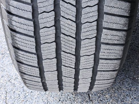 Used 2020 Jeep Grand Cherokee Limited image 11