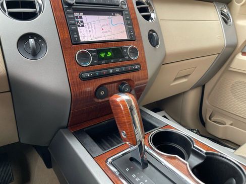 Used 2008 Ford Expedition EL Eddie Bauer image 31