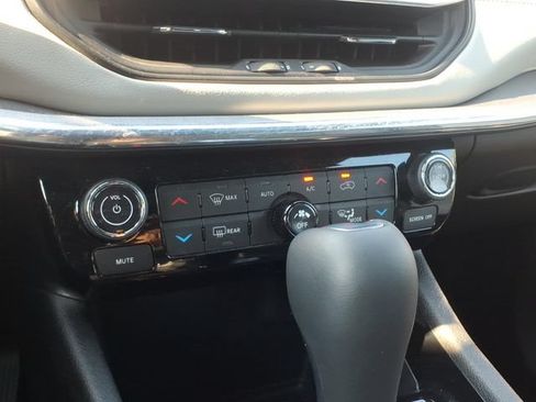 Used 2023 Jeep Compass Limited AWD/4WD image 17