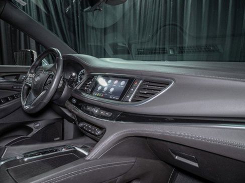 Used 2023 Buick Enclave Avenir w/ Avenir Technology Package image 15