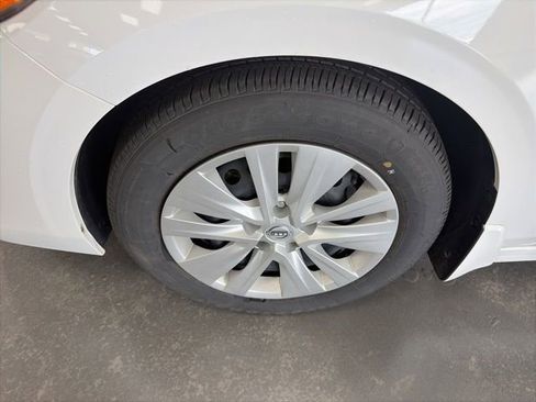 Used 2025 Nissan Sentra S image 25