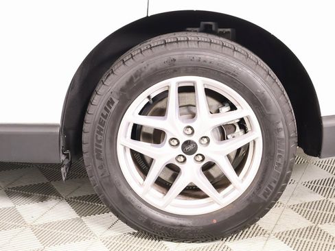 Used 2024 Ford Edge SEL image 18