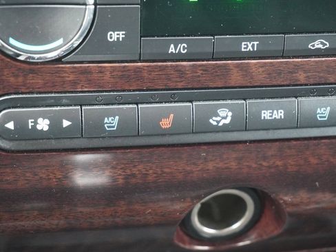 Used 2010 Ford Expedition EL Limited image 39